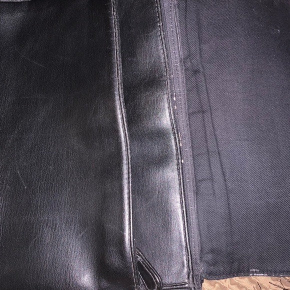 Vintage Liz Claiborne Black Crossbody 5 Compartments Comfy Adjustable Straps - Picture 15 of 16